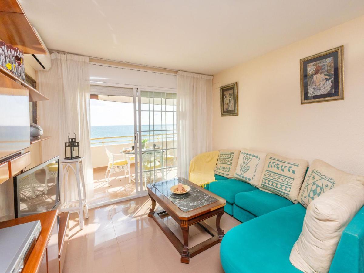 Apartment Front Beach By Interhome Калафелл Экстерьер фото